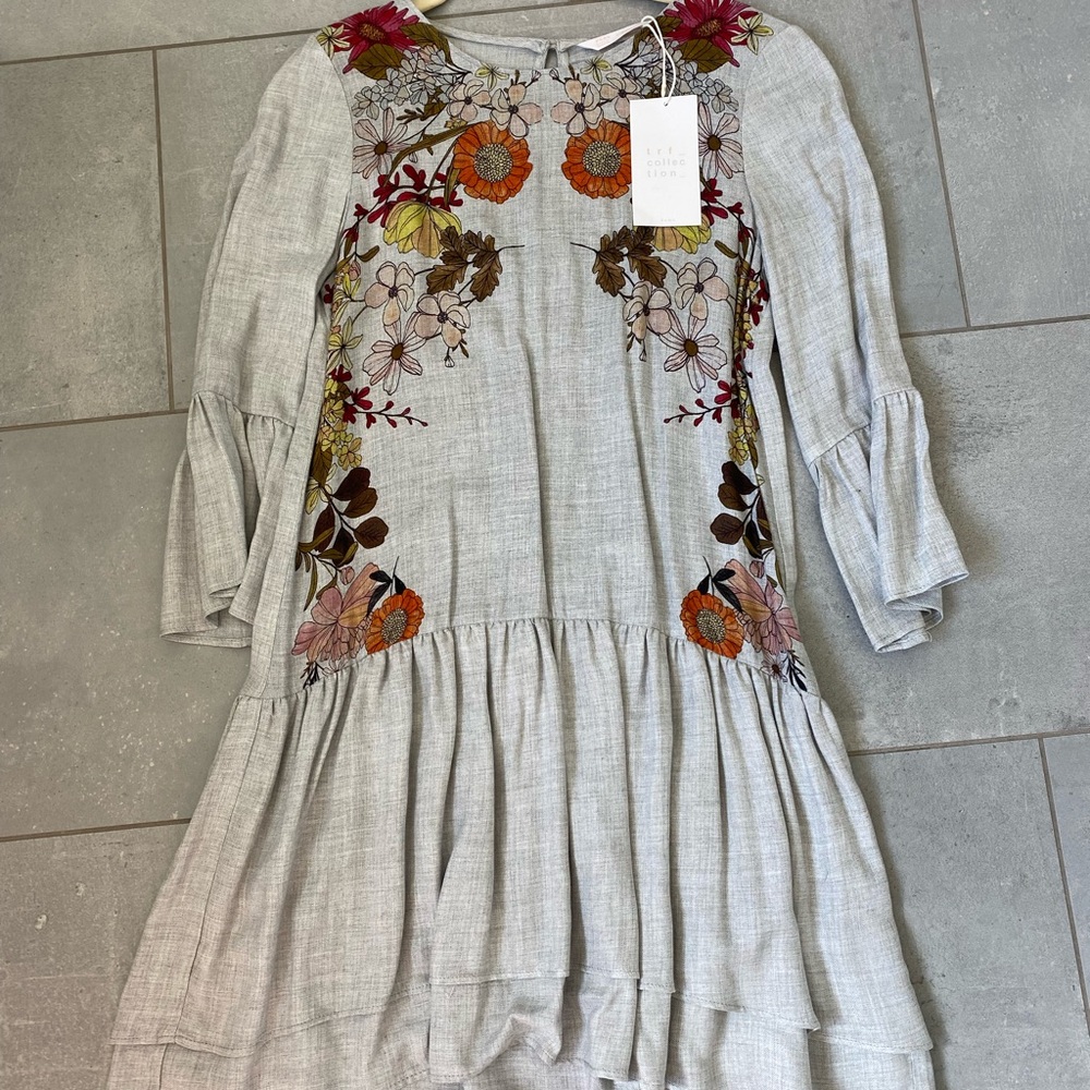 🍁🍂🍁🌻BNWT Fall dress from Zara size XS